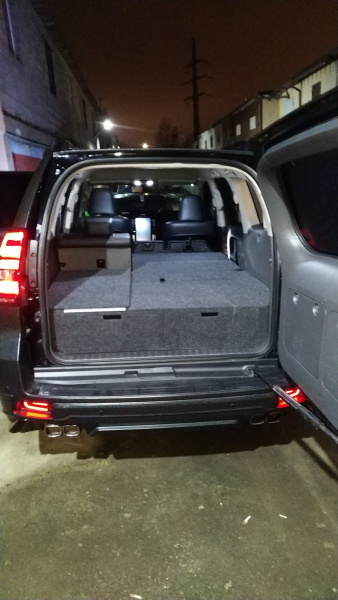 Органайзер в багажник для Toyota Land Cruiser Prado 150 (2 выдв.ящика+спальник) дорестайлинг