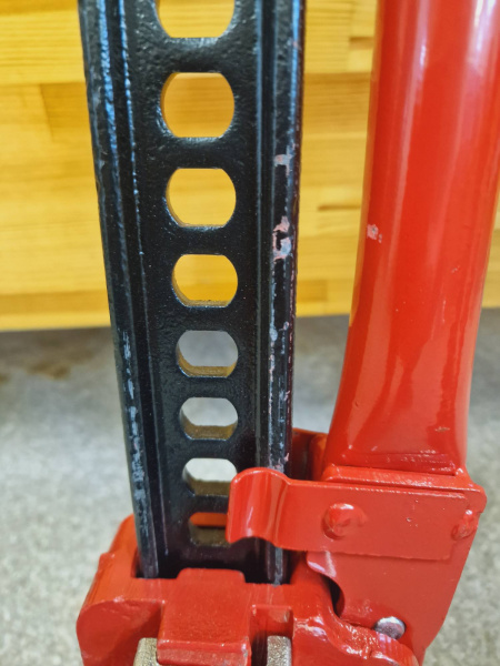 Домкрат реечный Farm Jack 84 см 3 т (уценка)