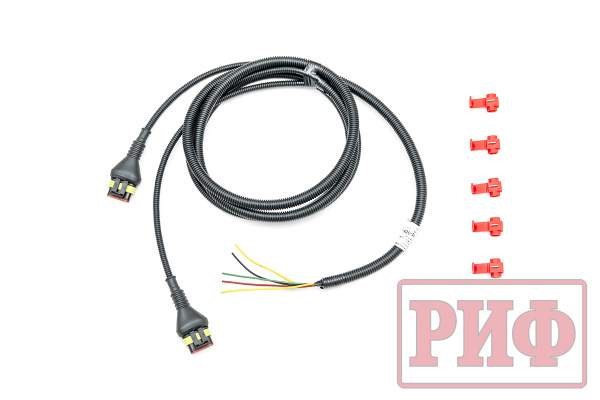 Бампер РИФ силовой задний Toyota Land Cruiser 200 2007-2012 с квадратом под фаркоп и фонарями