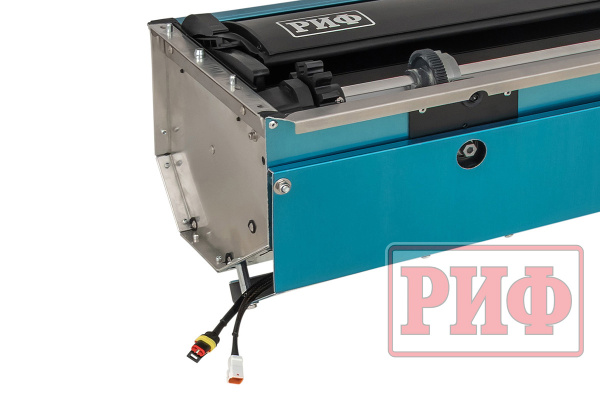 Крышка кузова РИФ для Foton Tunland G7, роллета раздвижная с электроприв. 1587х1666 мм, алюм., черн.