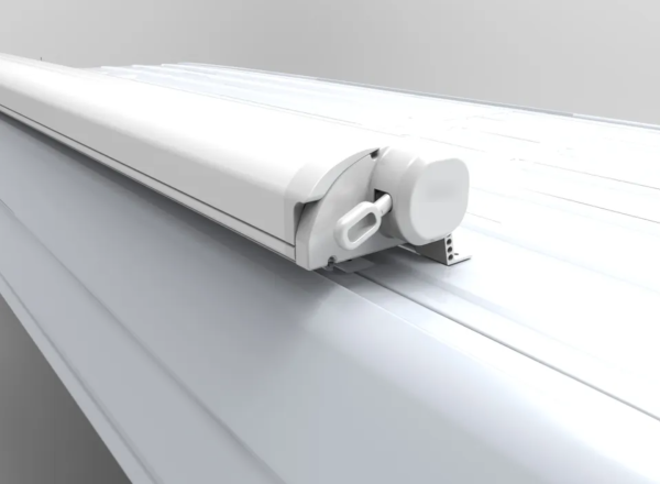 Маркиза автомобильная РИФ 3,0х2,5 м кассетная с электроприводом, корпус белый.