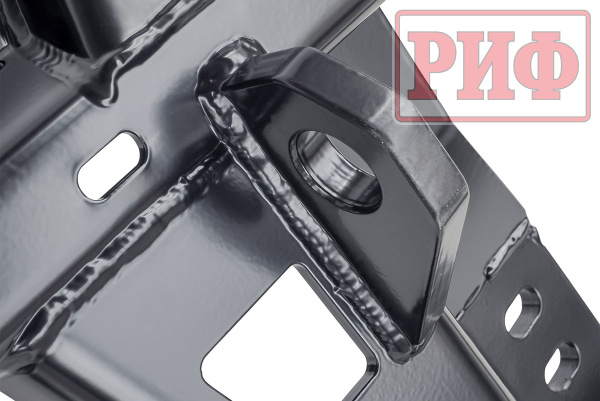 Бампер РИФ силовой задний Toyota Land Cruiser Prado 150 c квадратом под фаркоп и калиткой