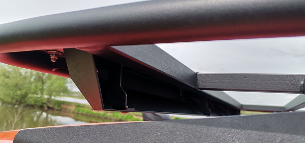 Дефлектор под багажник РИФ шириной 1200 мм