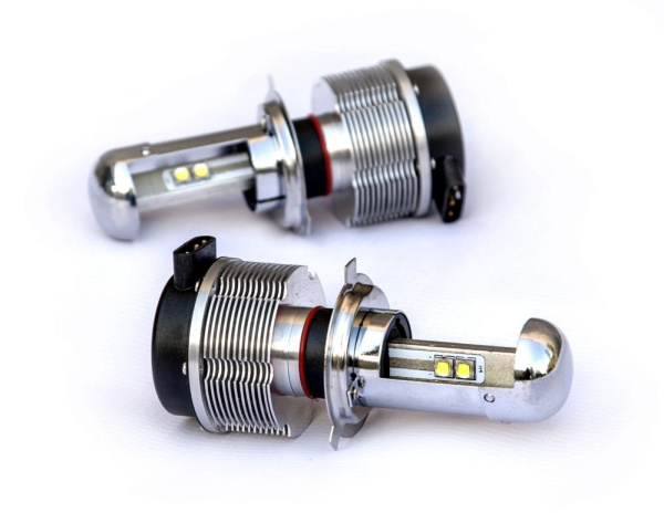 Лампы светодиодные HB4 9006 12V-24V 20W (к-т 2 шт.)