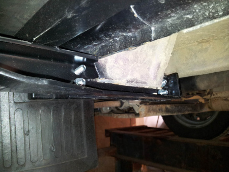 Пороги РИФ силовые ВАЗ Нива