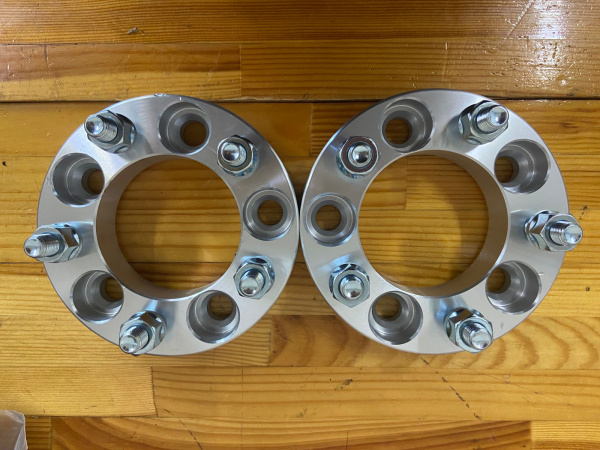 Проставки колесные РИФ 5x114.3, центр. отв. 82 мм, толщ. 30 мм (2 шт.) (уценка)