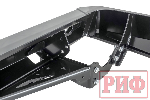 Бампер РИФ силовой задний Toyota Land Cruiser 76 2007+ с квадратом под фаркоп и фонарями